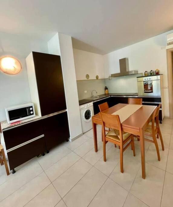 Casa Vacanze Luna 2 Vallecrosia Exteriör bild