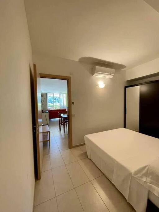 Casa Vacanze Luna 2 Vallecrosia Exteriör bild